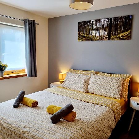 אינברנס Caledonian 2 Bedroom Free Parking מראה חיצוני תמונה