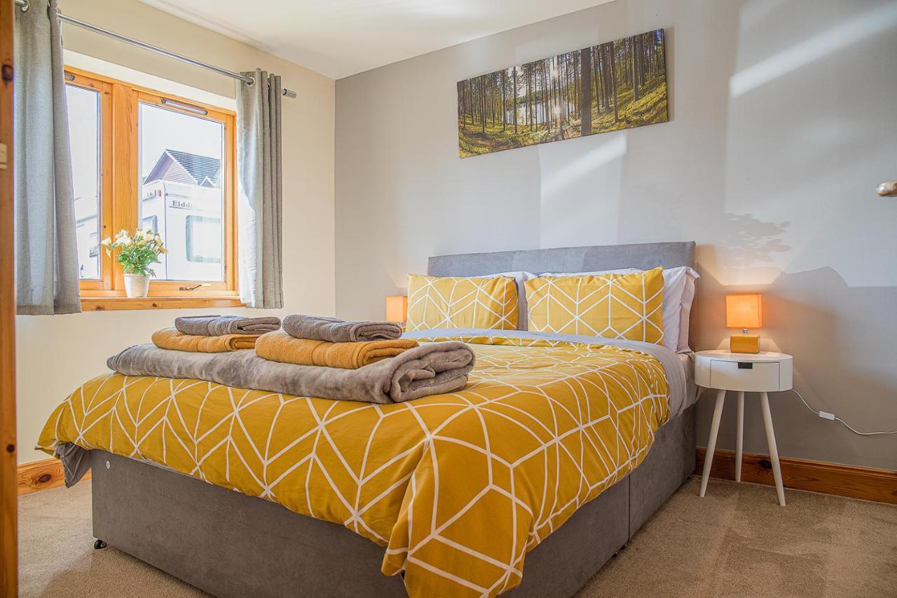 אינברנס Caledonian 2 Bedroom Free Parking מראה חיצוני תמונה