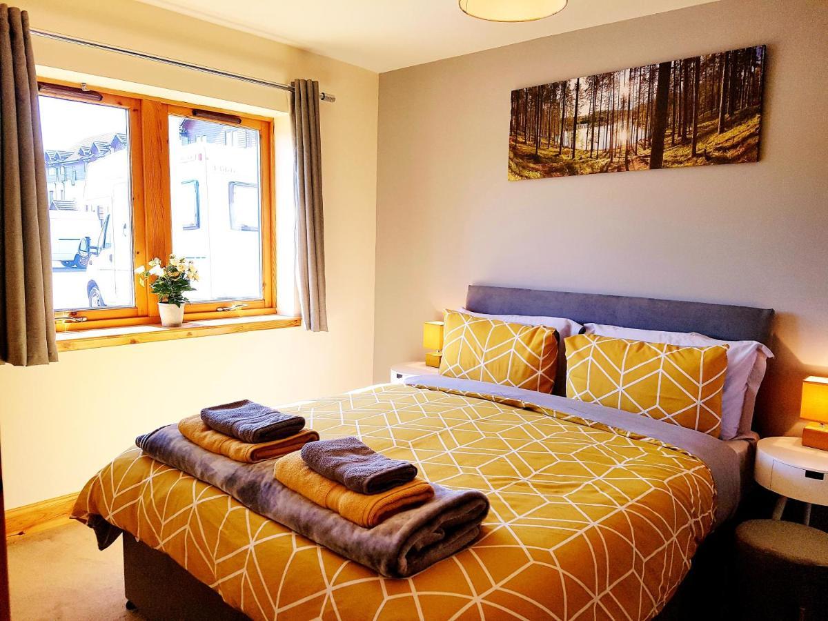 אינברנס Caledonian 2 Bedroom Free Parking מראה חיצוני תמונה