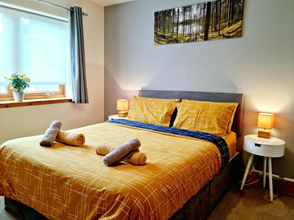 אינברנס Caledonian 2 Bedroom Free Parking מראה חיצוני תמונה
